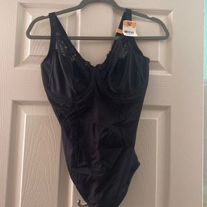 NWT Maidenform 36DD